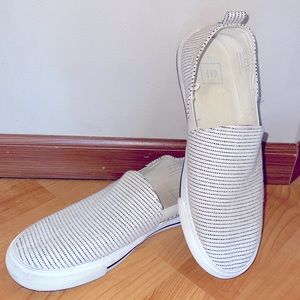 Women’s size 11 Gap casual loafers